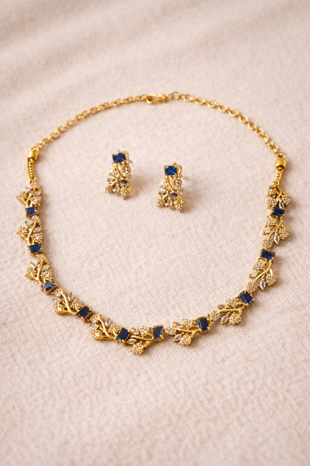 Bloom Necklace Set