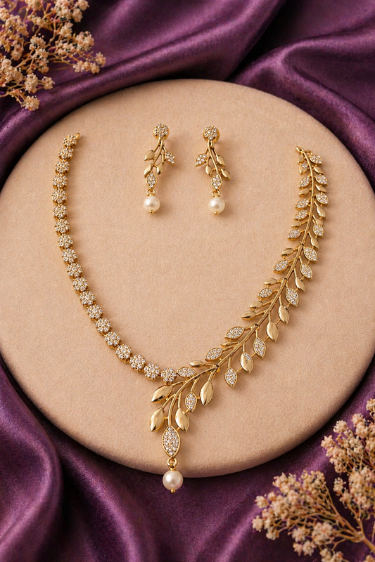 Golden Leaf Cascade Necklace
Set