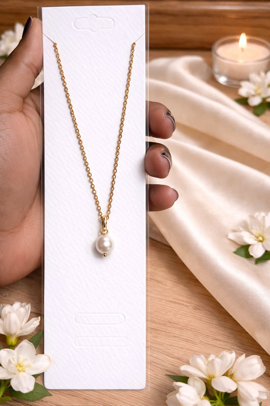 Gold Single Pearl Solitaire Pendant Necklace