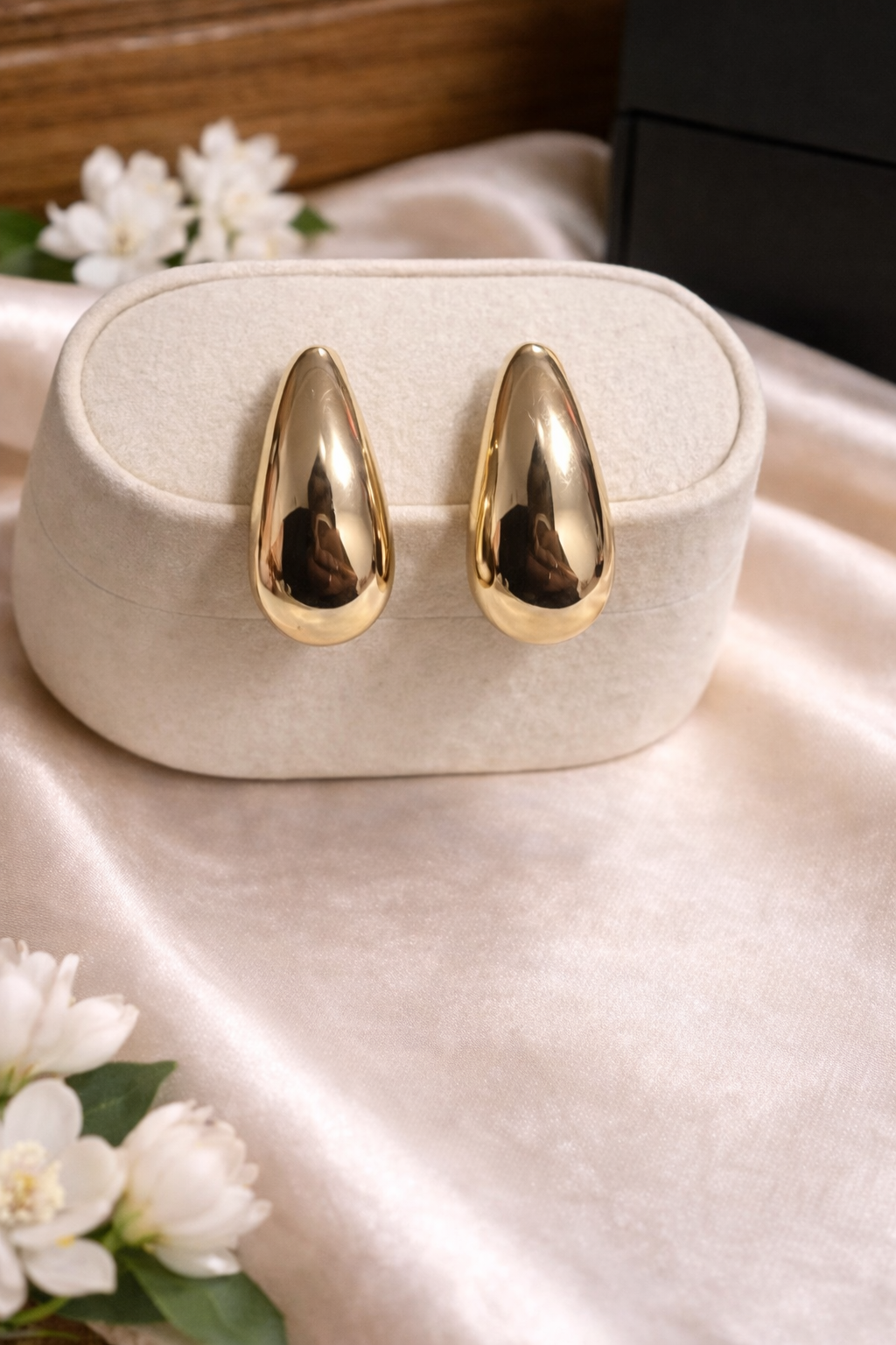 Gold Chunky Teardrop Stud Earrings