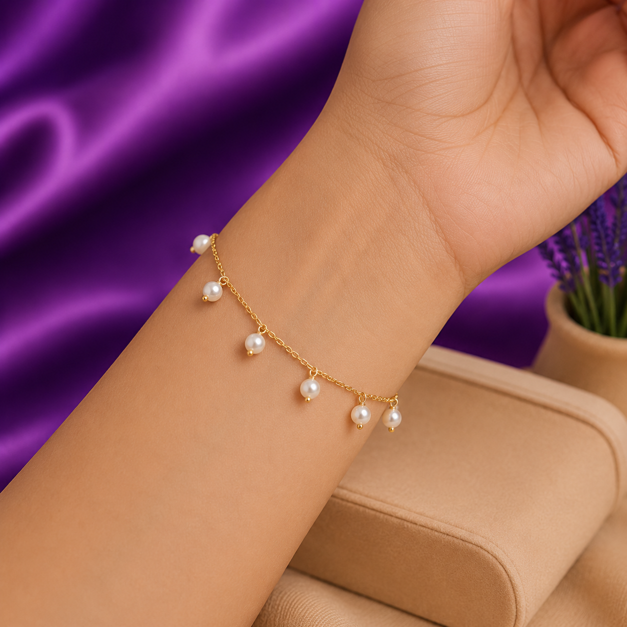 Pearl Dangle Bracelet