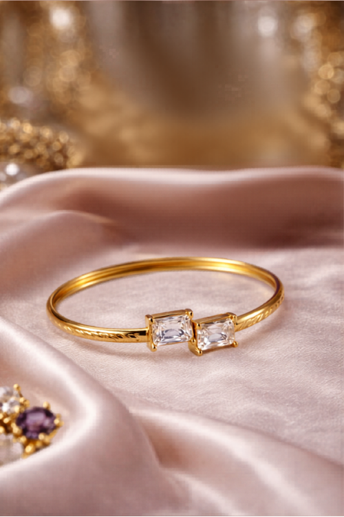 Solitaire Bangle