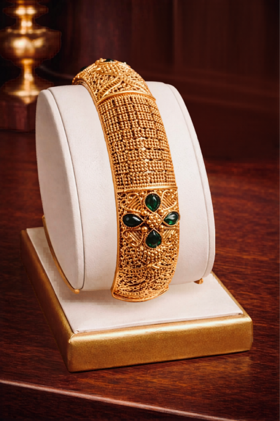 Emerald and Ruby Crown Kada Bangle