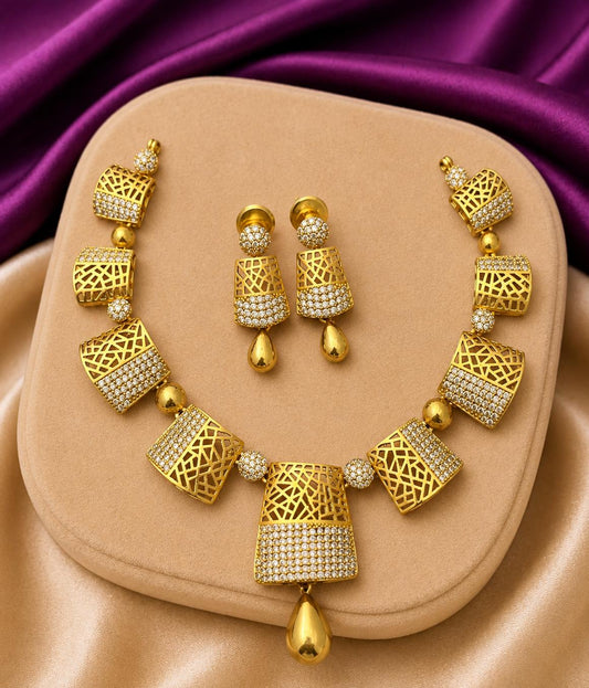 Gold Geometric Lattice Necklace & Earring Set